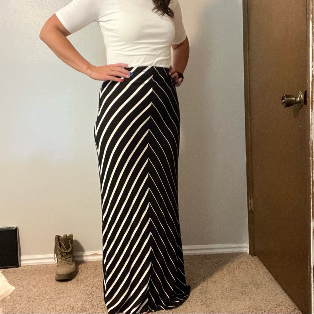 Volcom maxi skirt